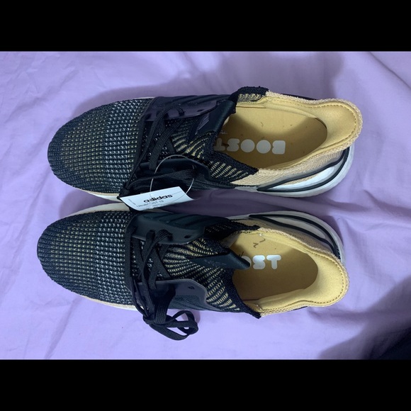 Ultraboost 19 Chalk Black / Raw Sand - Picture 4 of 9